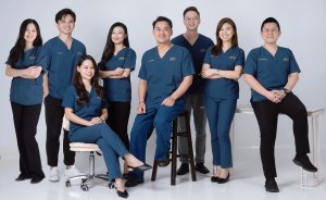Da Vinci Clinic’s team of aesthetic doctors specializing in non-surgical facelift, non-invasive facelift, skin boosters, biostimulators, and dermal fillers for youthful rejuvenation.