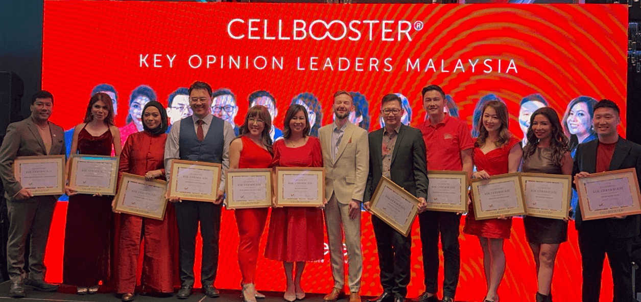 Da Vinci team celebrating the CELLBOOSTER Malaysia launch