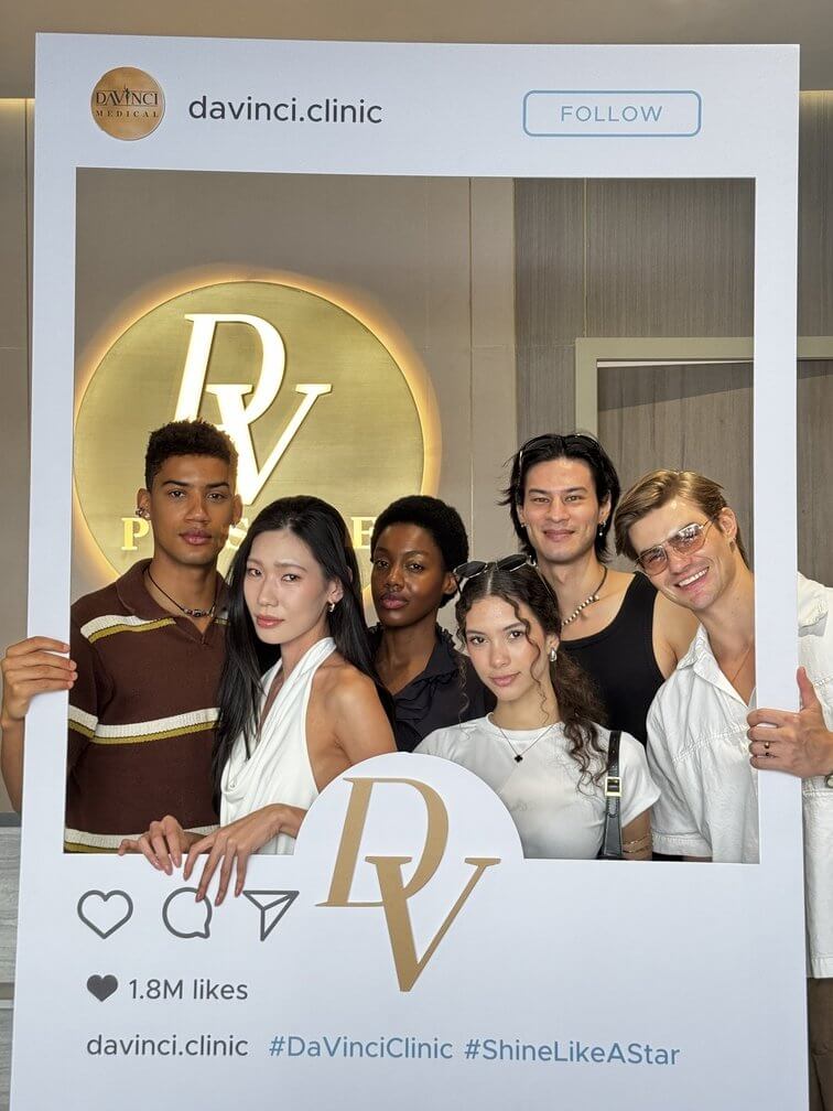 Models enjoying the Fotona NX Line launch event